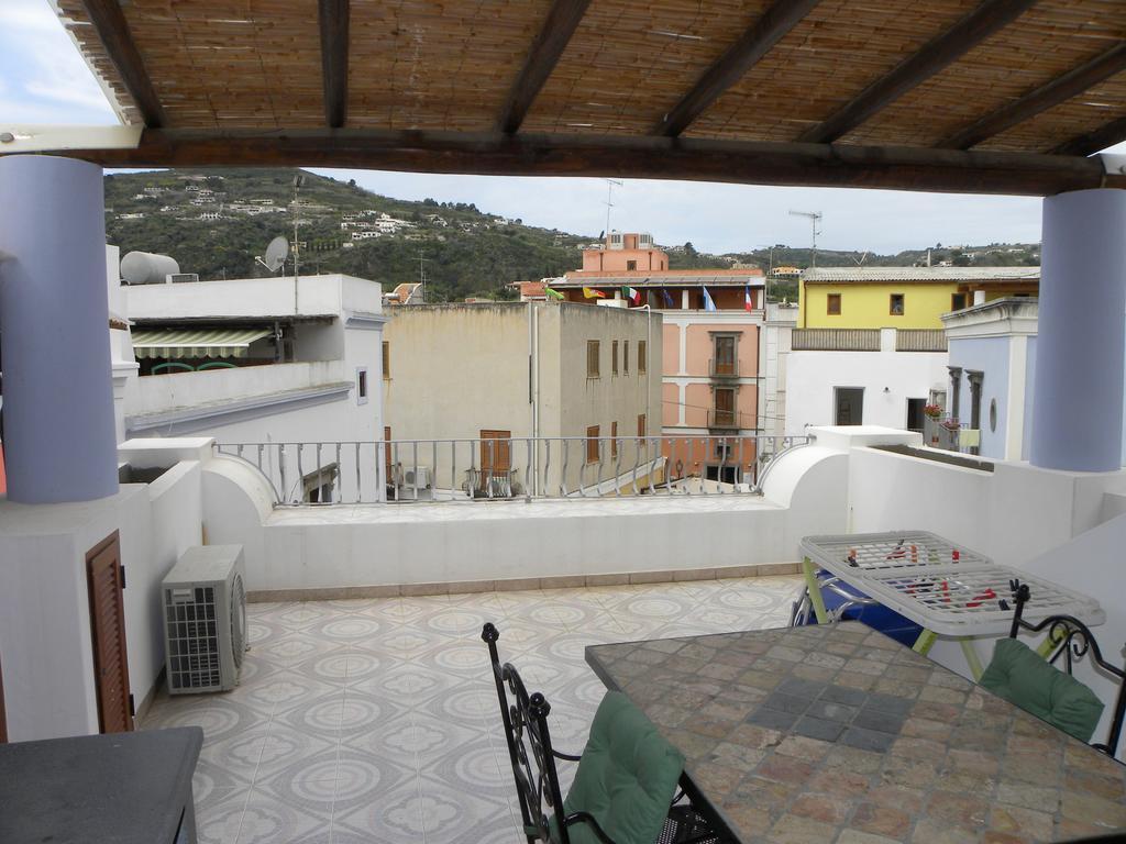 Case Vacanze Albamarina Lipari Szoba fotó