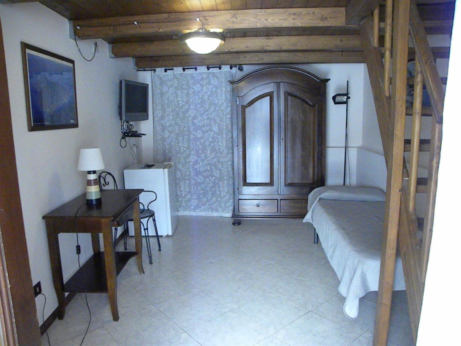 Case Vacanze Albamarina Lipari Kültér fotó