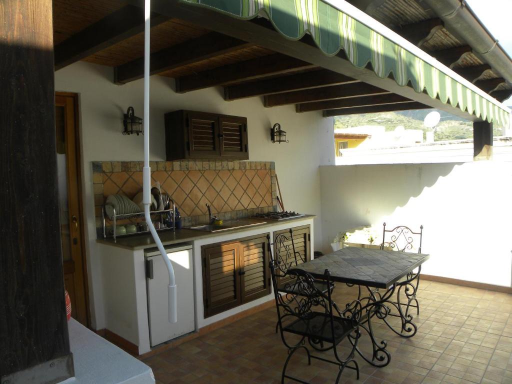 Case Vacanze Albamarina Lipari Szoba fotó