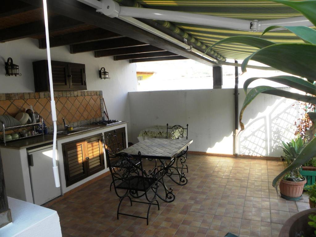 Case Vacanze Albamarina Lipari Szoba fotó